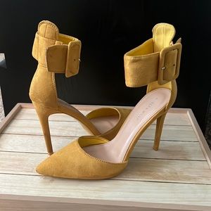 Yellow strappy heels